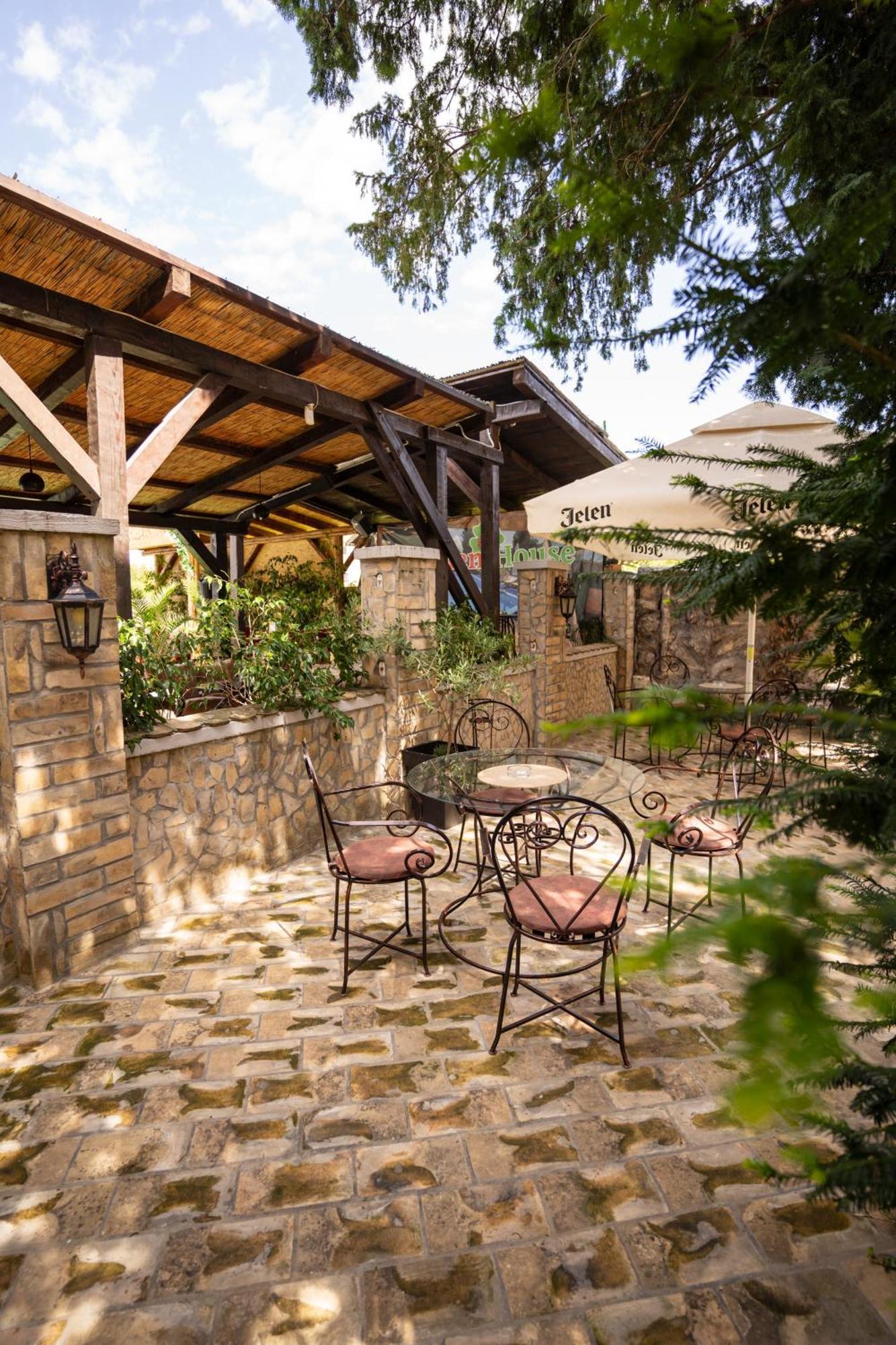Garden House Bed & Breakfast Apatin Ngoại thất bức ảnh